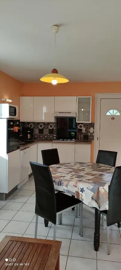 Appartement La Rose Tremiere à Erdeven 0*,